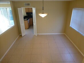 20043 Gilbert Dr in Santa Clarita, CA - Building Photo - Building Photo