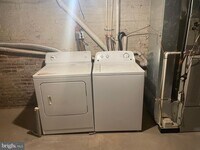 725 E Biddle St photo'