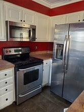 9339 Westwood Village Dr in Houston, TX - Building Photo - Building Photo