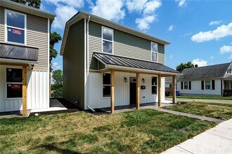 4253 Pleasant View Ave in Dayton, OH - Building Photo - Building Photo
