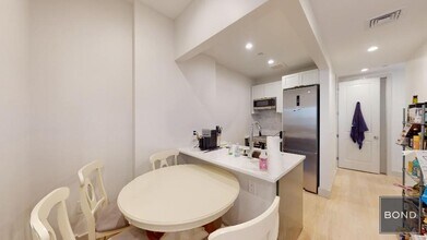 23 Avenue B in New York, NY - Building Photo - Building Photo