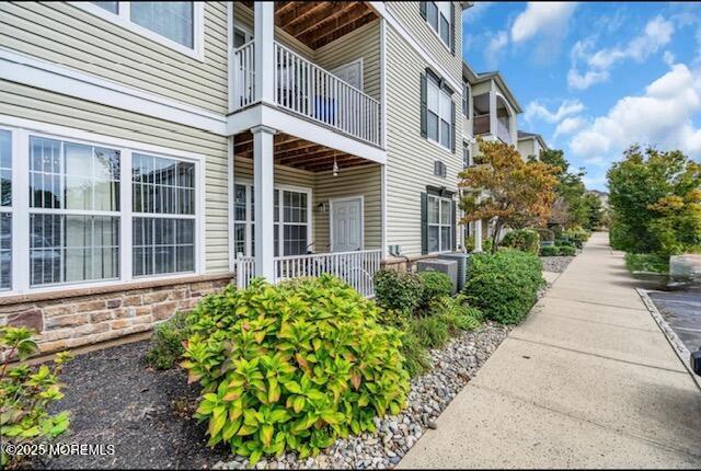 211 Mill Pond Wy in Eatontown, NJ - Building Photo - Building Photo