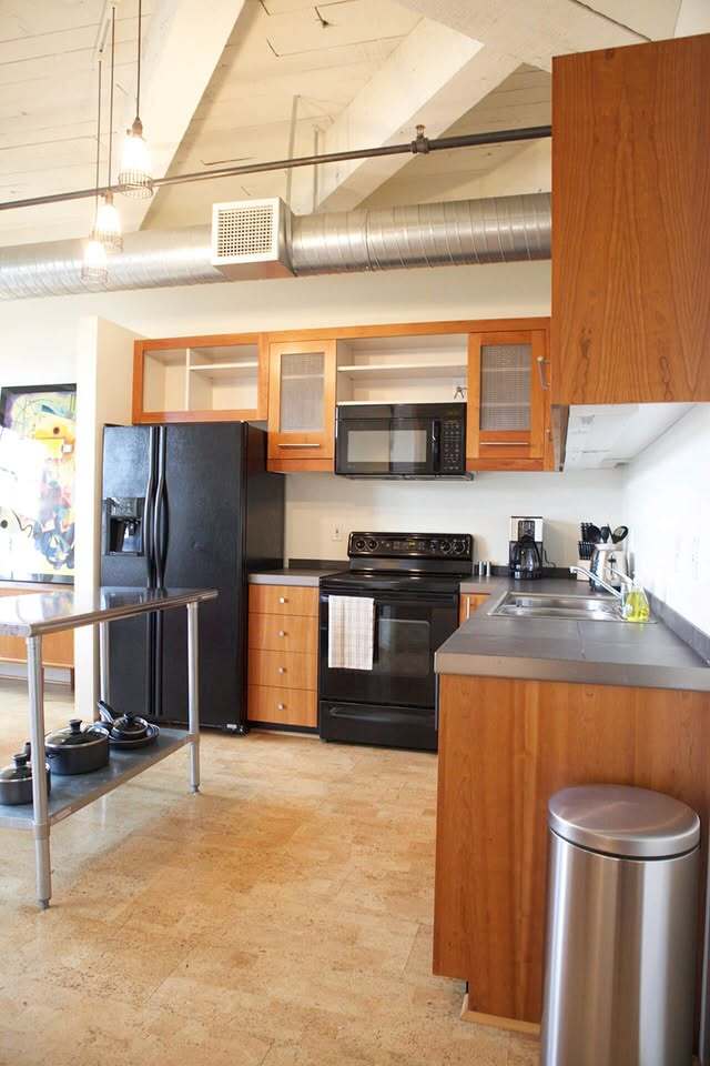 1420 NW Lovejoy St, Unit 419 in Portland, OR - Building Photo - Building Photo