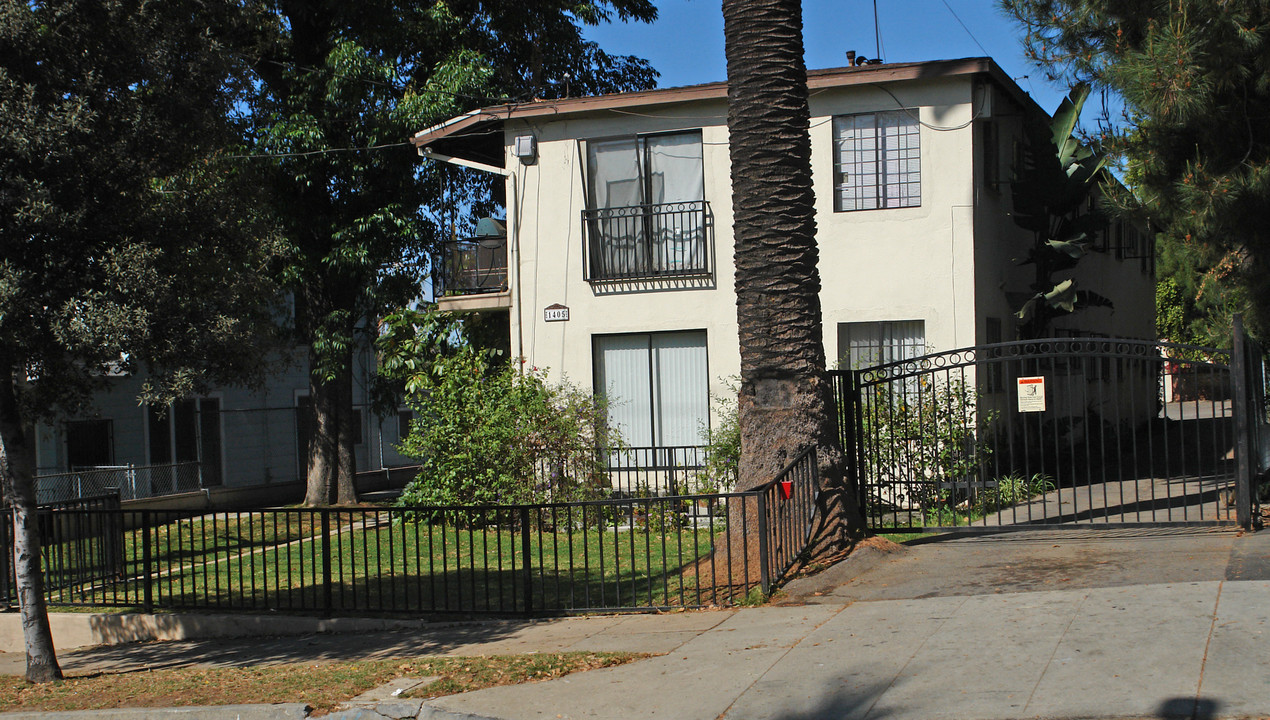 1405 N Marengo Ave in Pasadena, CA - Foto de edificio