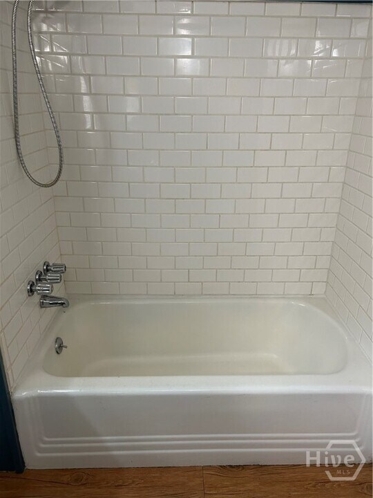 433 S Rocksprings St in Athens, GA - Building Photo