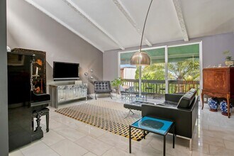6455 La Jolla Blvd in San Diego, CA - Building Photo - Building Photo
