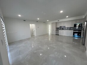 14568 SW 261 St Ter in Princeton, FL - Building Photo - Building Photo