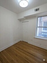 1945 W Augusta Blvd in Chicago, IL - Building Photo - Building Photo
