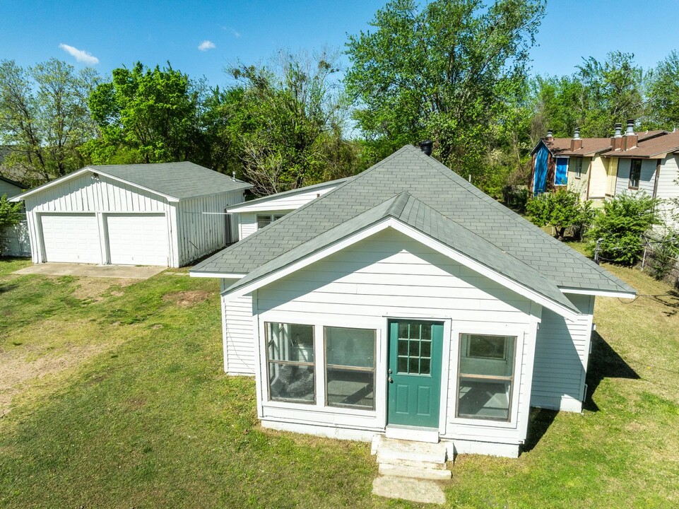 5104 S 24th St in Fort Smith, AR - Building Photo