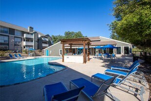 Sedona Canyon in San Antonio, TX - Building Photo