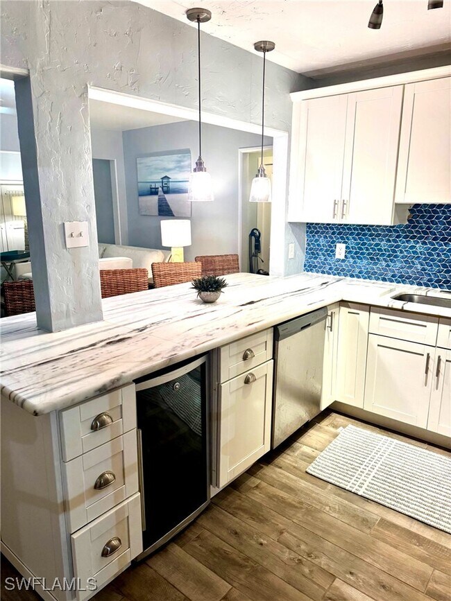 981 8th Terrace N in Naples, FL - Building Photo - Building Photo