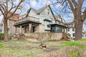 952 Jenifer St, Unit 952 in Madison, WI - Building Photo - Building Photo