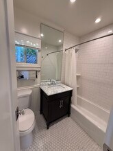 9016 Rangely Ave, Unit Bungalow B in West Hollywood, CA - Foto de edificio - Building Photo