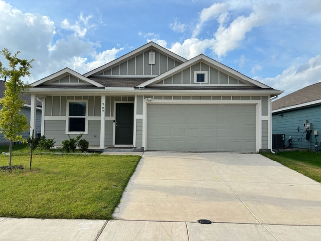 property at 909 Sourgum St