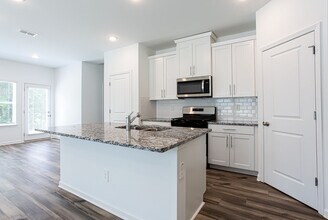364 White Tail Rd in Mcdonough, GA - Building Photo - Building Photo