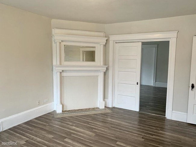 1855 W 65th St-Unit -Unit 2 in Cleveland, OH - Foto de edificio - Building Photo