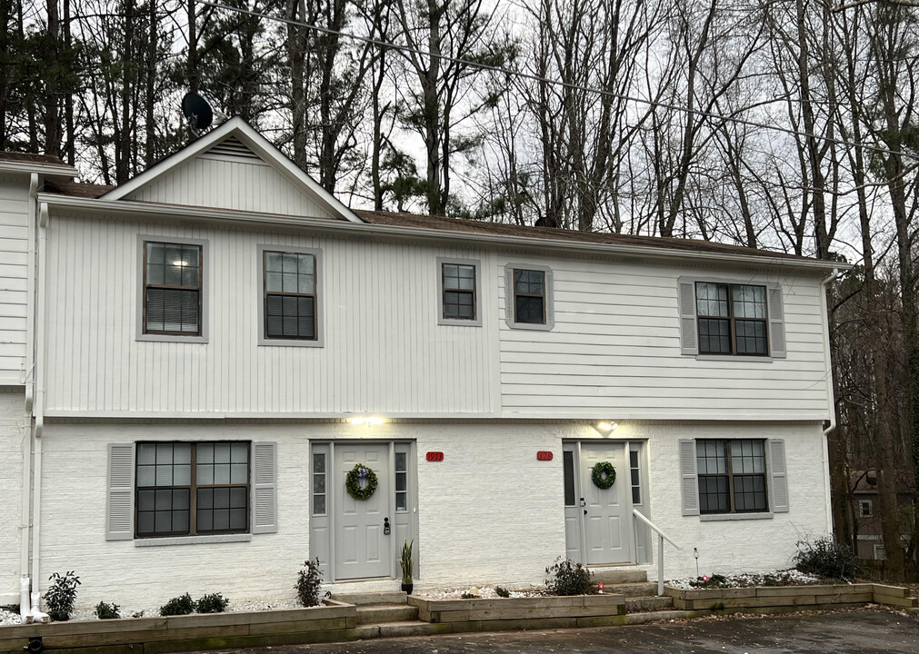 1973 Padgett Dr in Austell, GA - Building Photo