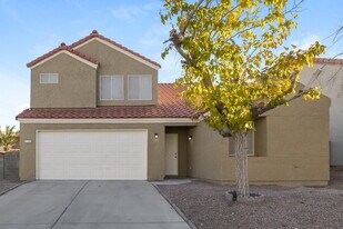 1733 Toltec Cir in Henderson, NV - Building Photo
