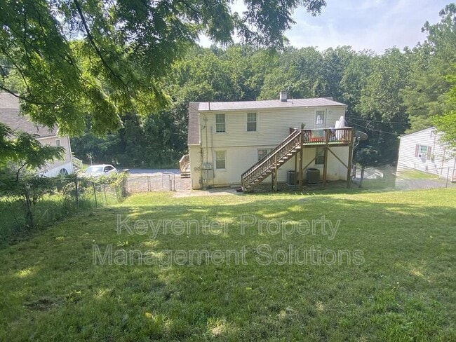 811 E Beverley St in Staunton, VA - Building Photo - Building Photo