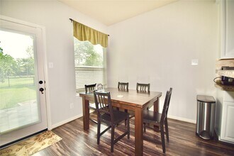 10403 Village Lake Dr in Missouri City, TX - Building Photo - Building Photo