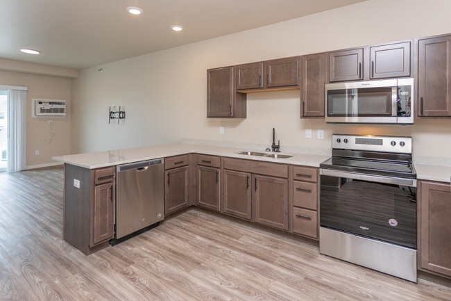 Augusta Apartments in Fargo, ND - Building Photo - Interior Photo