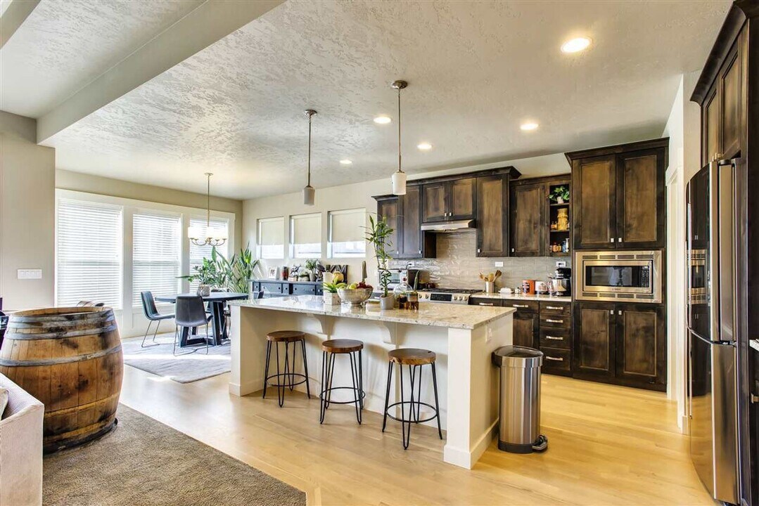 6444 N Salvia Way in Meridian, ID - Building Photo