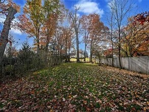 2205 Keystone Rd in Parma, OH - Foto de edificio - Building Photo
