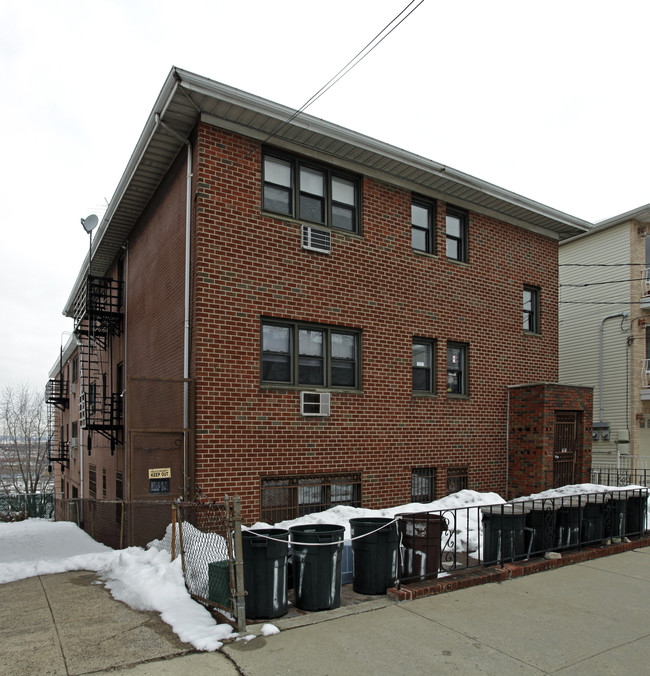 119 Terrace Ave in Jersey City, NJ - Building Photo - Building Photo