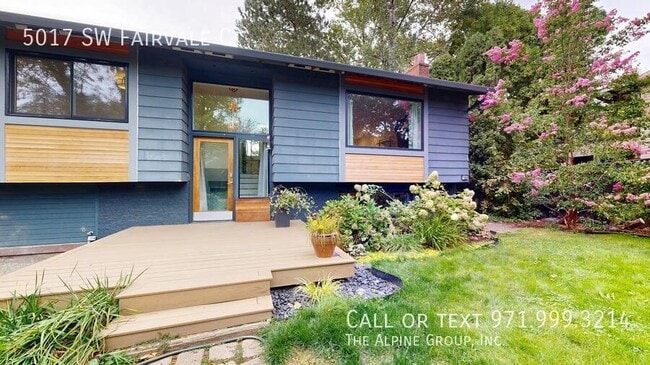 5017 SW Fairvale Ct in Portland, OR - Building Photo - Building Photo