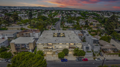 The Beverley in Santa Monica, CA - Building Photo - Building Photo