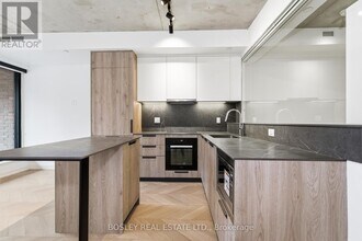 761 Queen St E in Toronto, ON - Building Photo - Building Photo