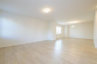 131 Shelter Ln E in Dawsonville, GA - Foto de edificio - Building Photo