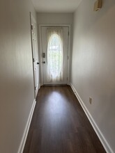 132 Lake Dockery Rd in Byram, MS - Building Photo - Building Photo