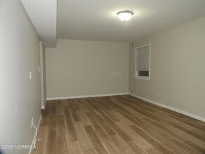 330 Barcelona Dr in Toms River, NJ - Building Photo - Building Photo