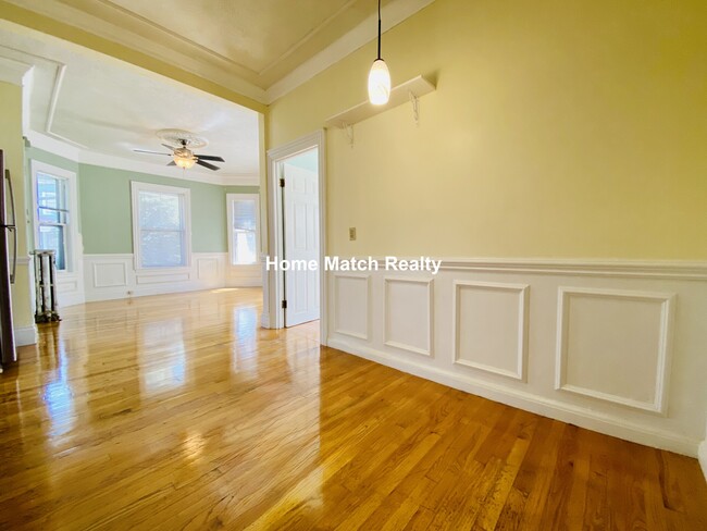 4 Foster St, Unit 1 in Boston, MA - Building Photo - Building Photo