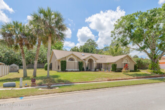523 Hidden Hollow Dr in Merritt Island, FL - Building Photo - Building Photo