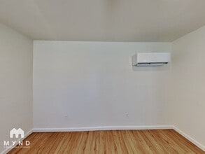 5631 53rd St in Sacramento, CA - Foto de edificio - Building Photo