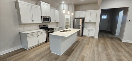 5301 SW Firethorn Ln in Bentonville, AR - Building Photo - Building Photo