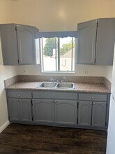 1581 1/2 W 36th Pl, Unit 1581 1.2 in Los Angeles, CA - Building Photo - Building Photo