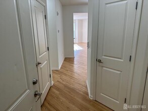 45 Roosevelt Ave in Carteret, NJ - Building Photo - Building Photo