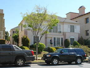 140 S Reeves Dr in Beverly Hills, CA - Building Photo - Building Photo