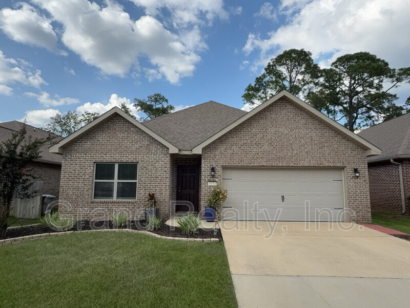 3654 Hawks Landing Cir in Pace, FL - Building Photo