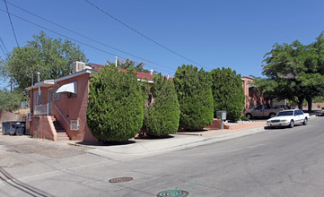 1320 Lead Ave SE in Albuquerque, NM - Building Photo - Building Photo