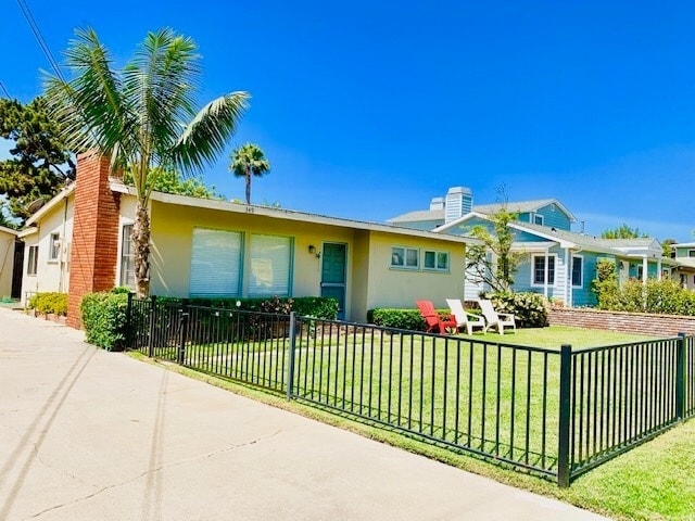 349 Magnolia St in Costa Mesa, CA - Building Photo - Building Photo