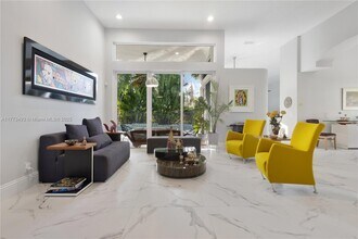 3719 Oak Ridge Cir in Weston, FL - Building Photo - Building Photo