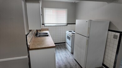 7100 Eastlawn Dr in Cincinnati, OH - Building Photo - Building Photo