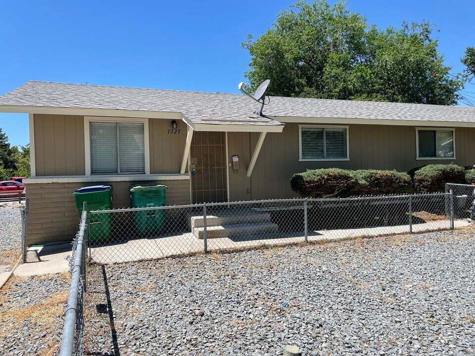 1327 Carville Dr-Unit -1327 Carville in Reno, NV - Building Photo