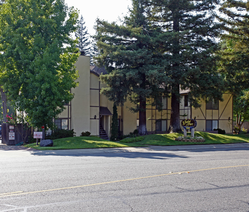 Winslow Place Apartments in Carmichael, CA - Foto de edificio