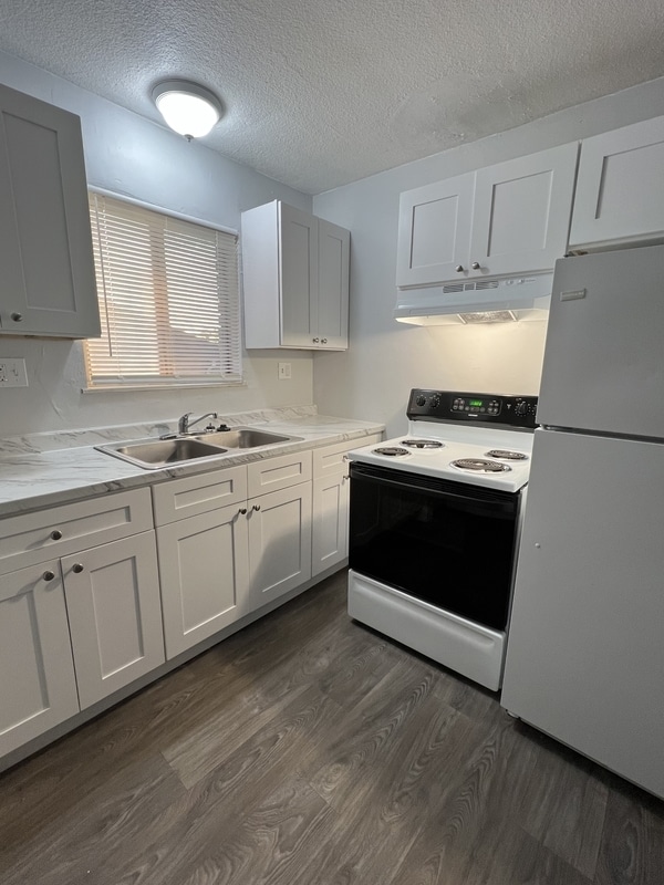 property at 5798 Howe Rd