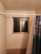 1415 24th St SE, Unit 24th street apartment in Auburn, WA - Foto de edificio - Building Photo